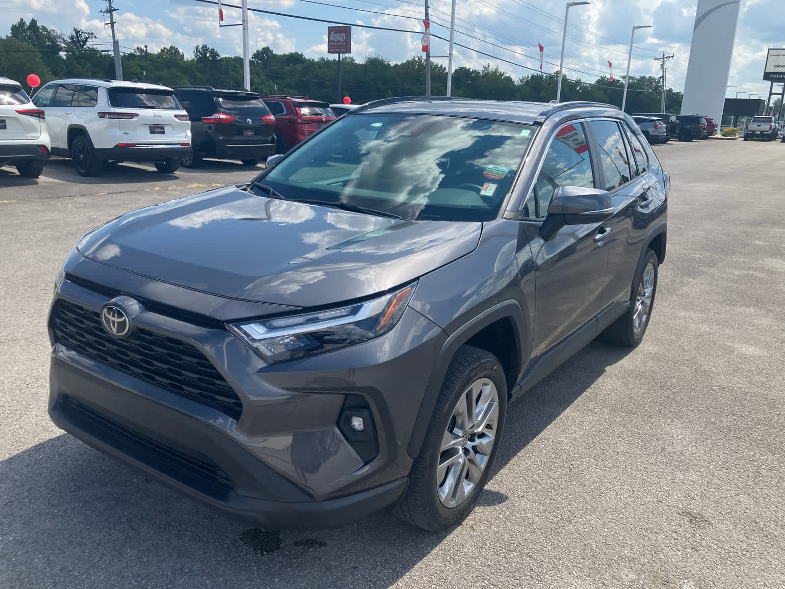 2024 Toyota RAV4 photo 5 of 39