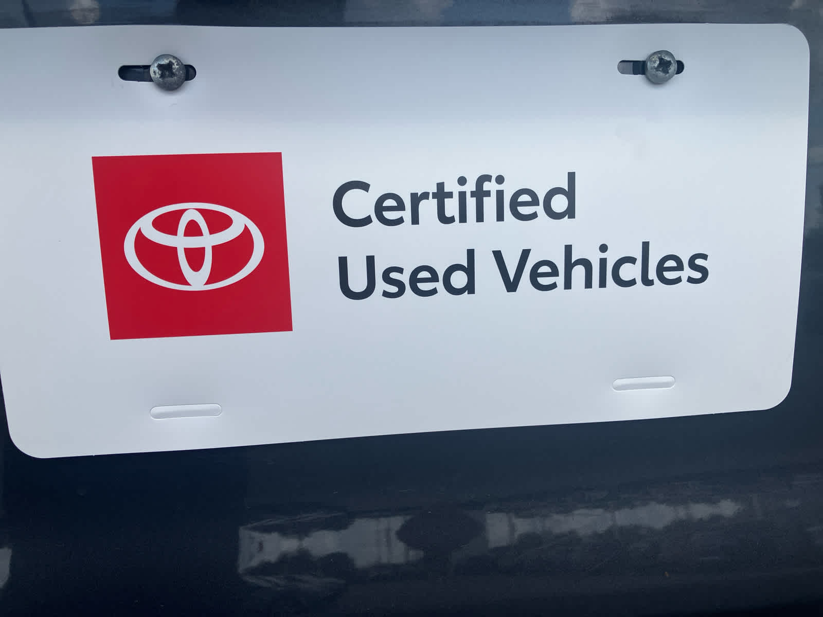 2024 Toyota RAV4 photo 2 of 39