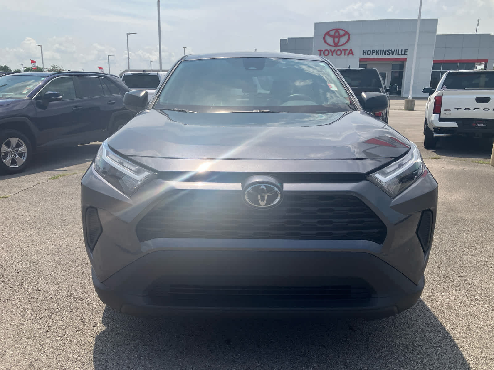 2023 Toyota RAV4 photo 4 of 36