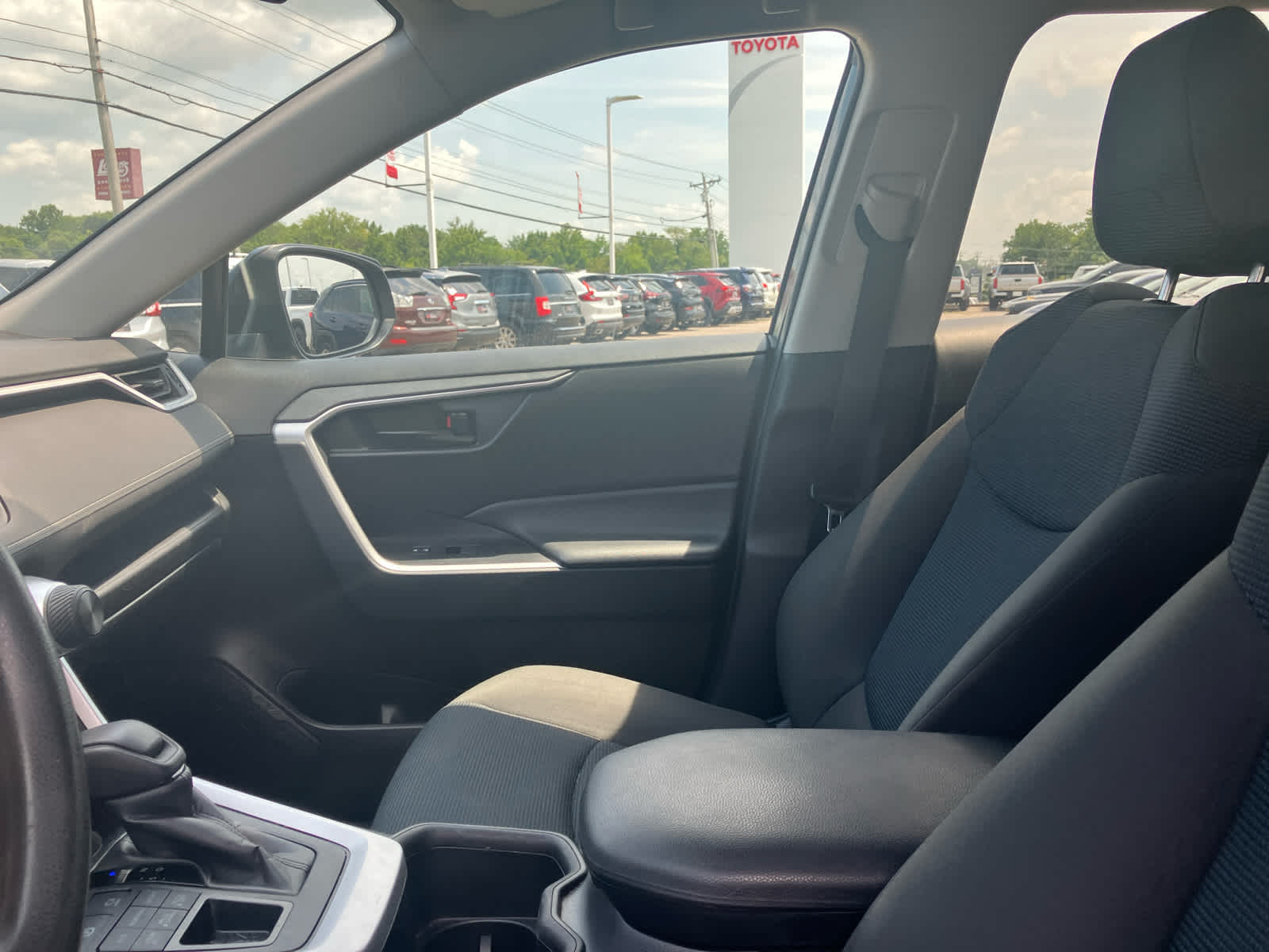 2023 Toyota RAV4 photo 12 of 36