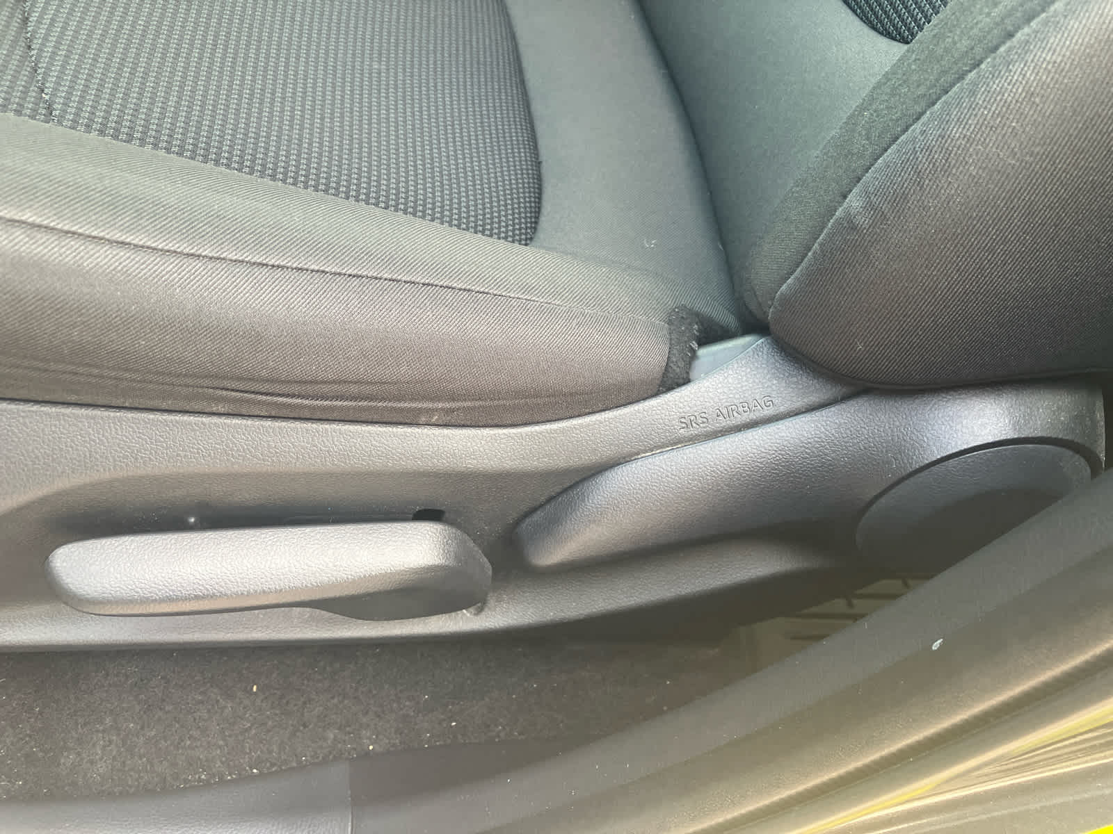 2023 Toyota RAV4 photo 13 of 36