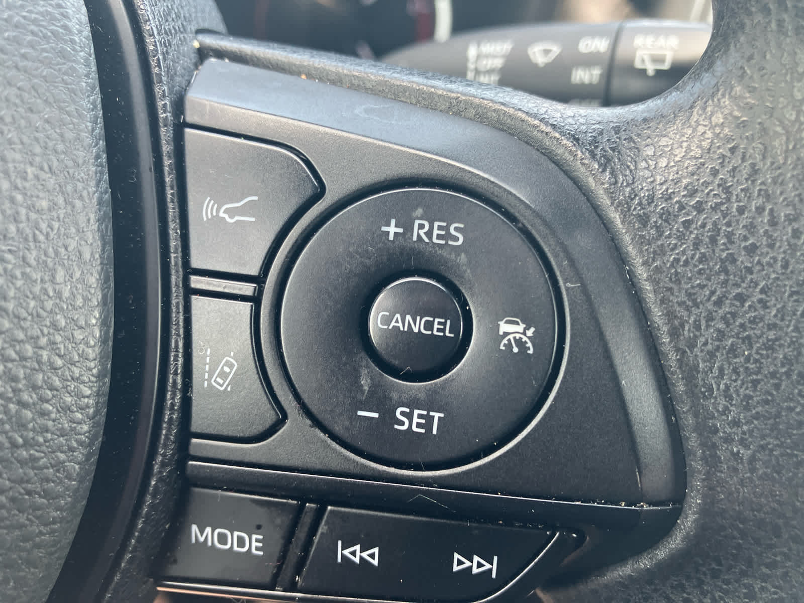 2023 Toyota RAV4 photo 19 of 36