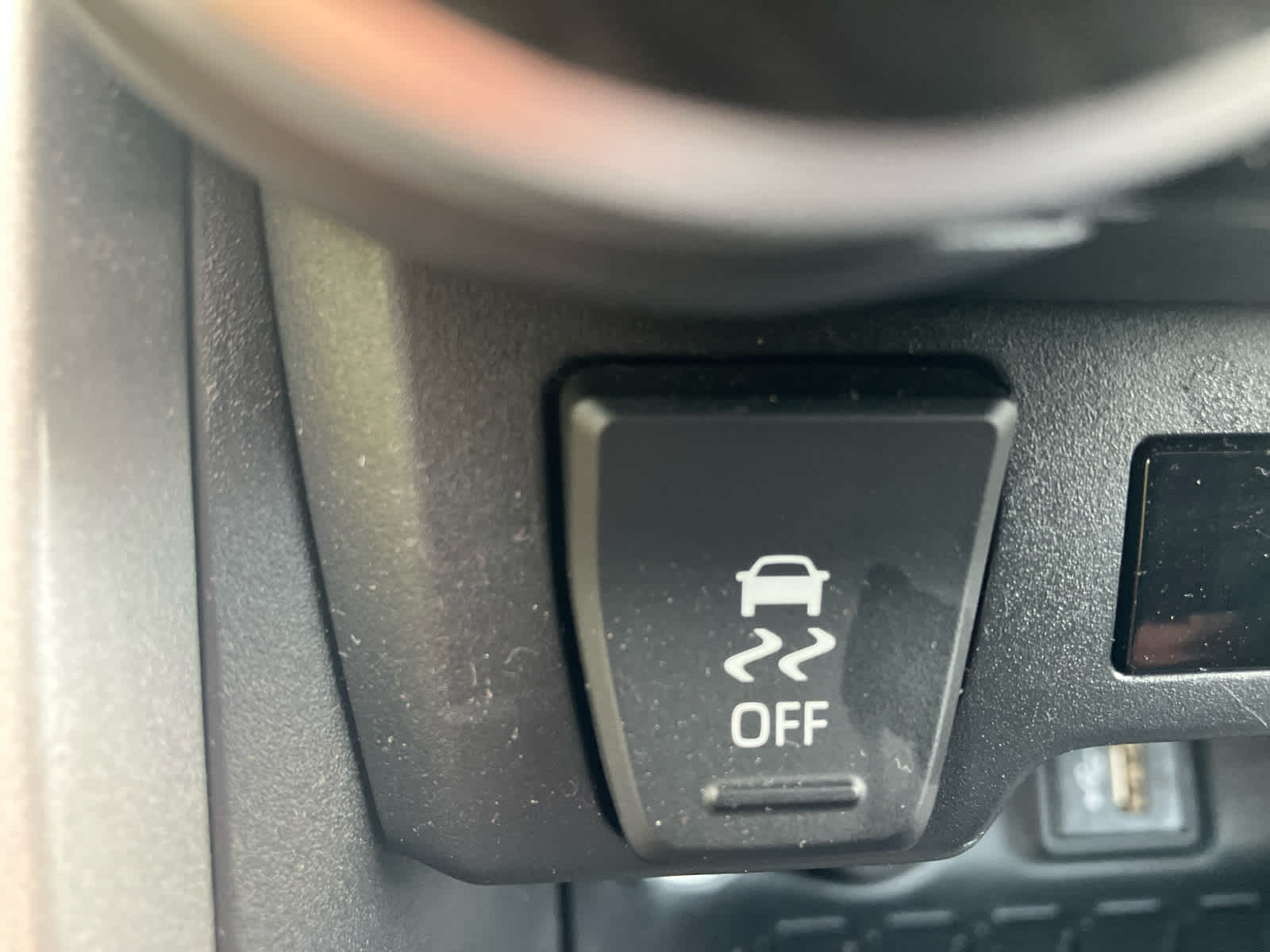 2023 Toyota RAV4 photo 26 of 36
