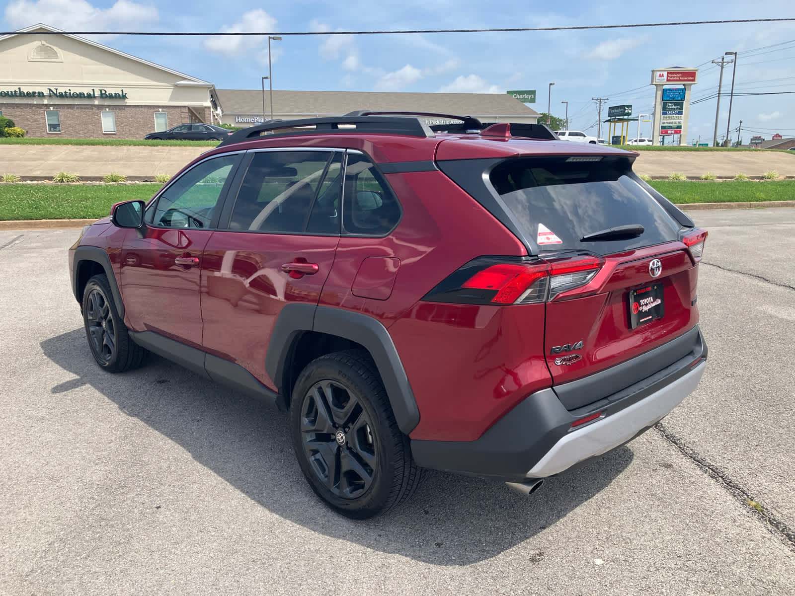 2023 Toyota RAV4 photo 5 of 33