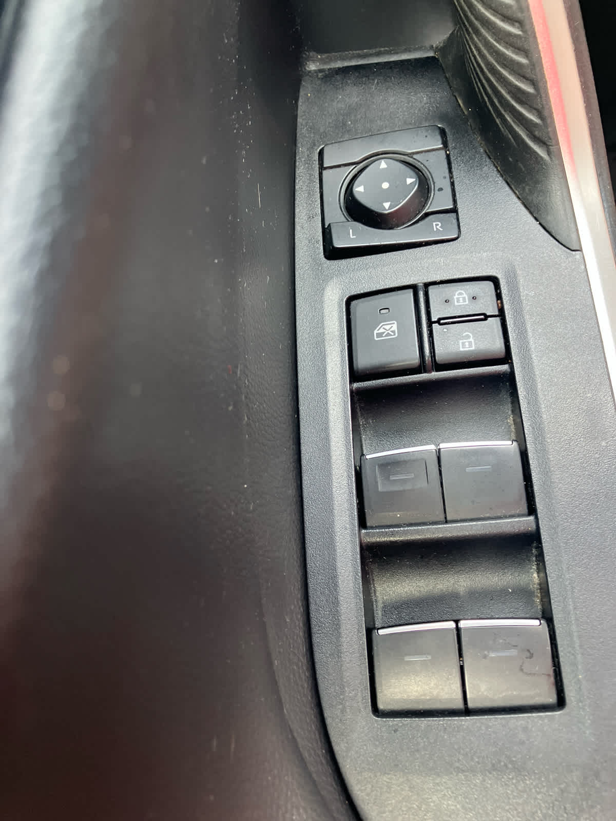 2023 Toyota RAV4 photo 12 of 33
