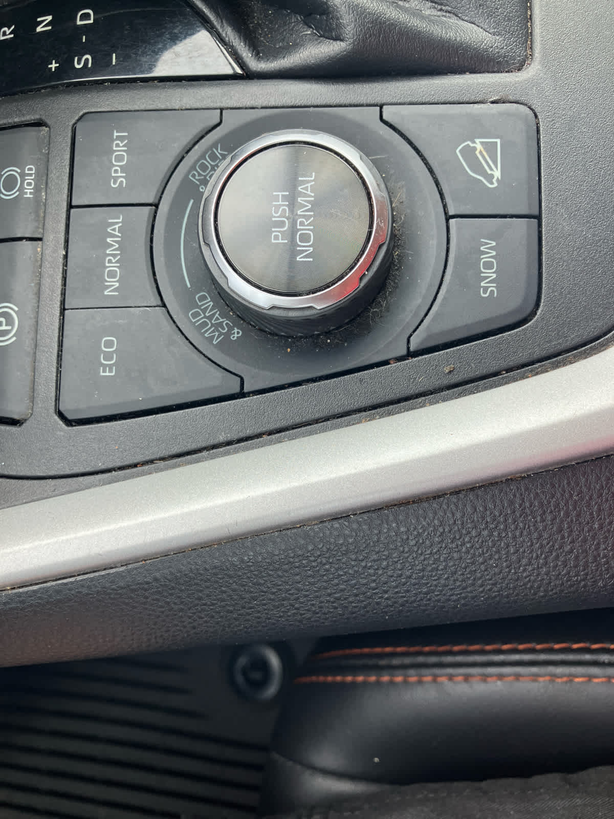 2023 Toyota RAV4 photo 27 of 33