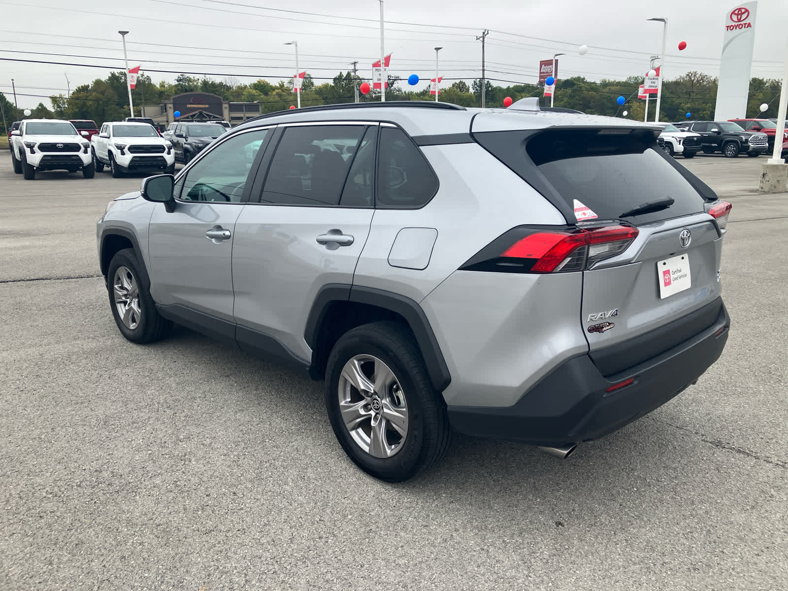 2025 Toyota RAV4 photo 7 of 36