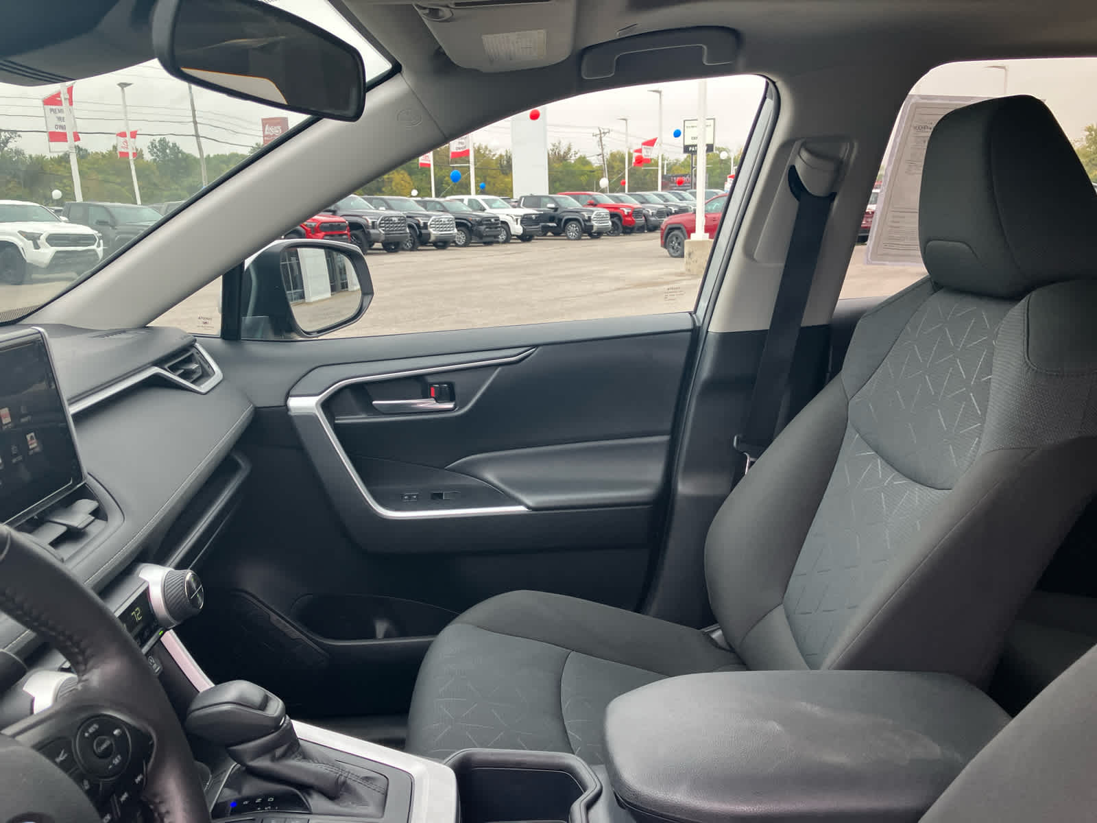 2025 Toyota RAV4 photo 12 of 36
