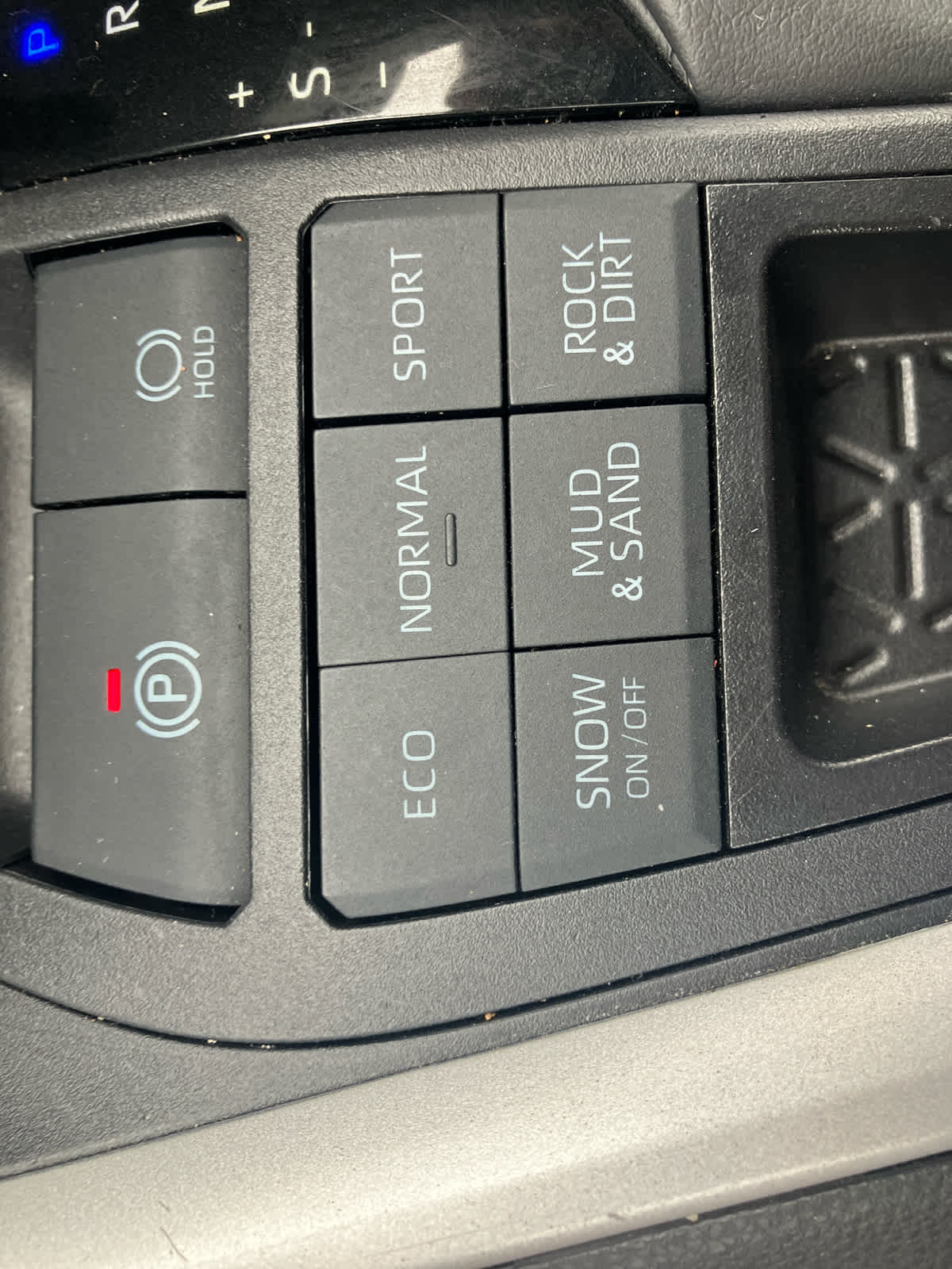 2025 Toyota RAV4 photo 30 of 36