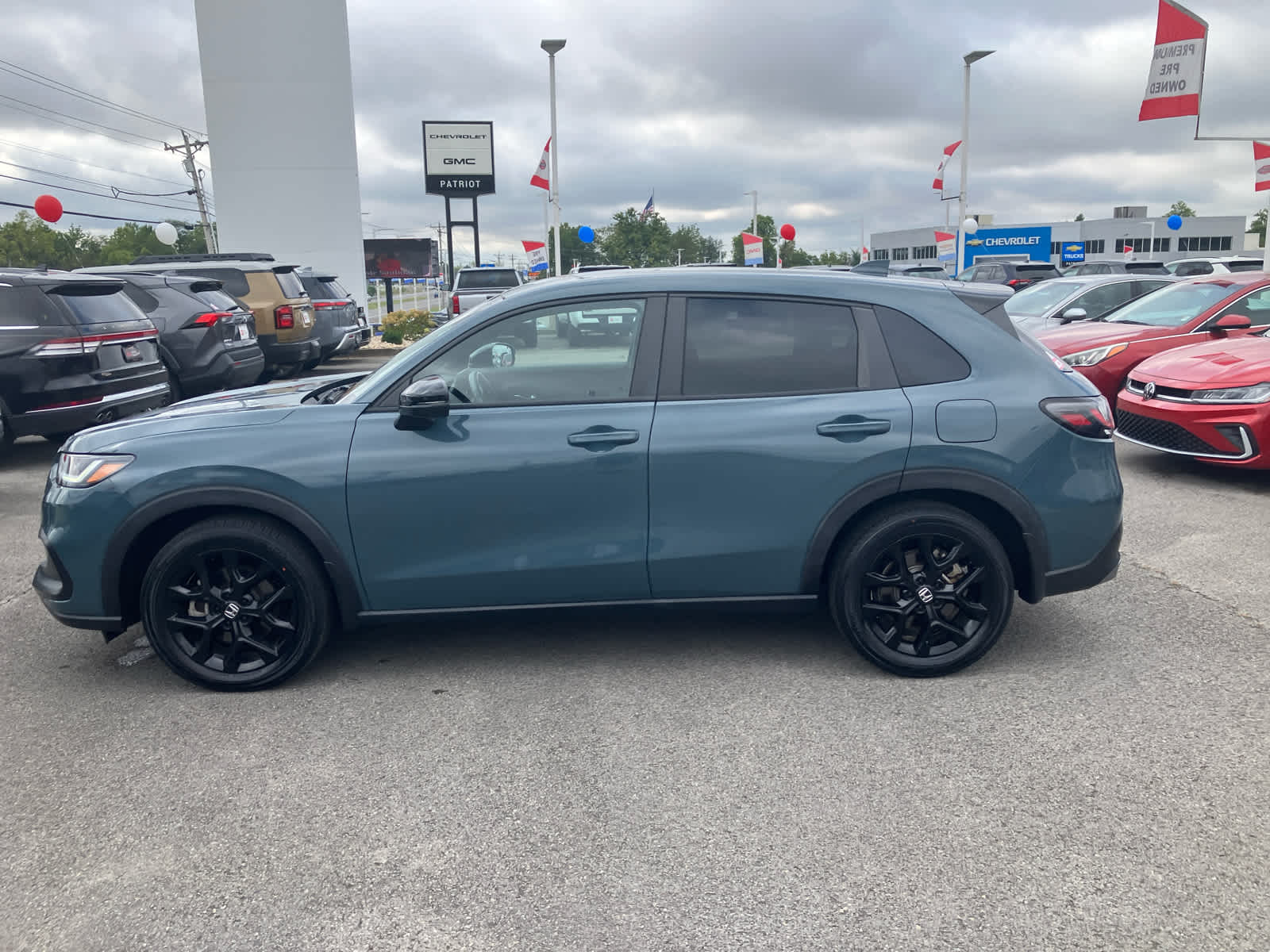 2024 Honda HR-V photo 4 of 31