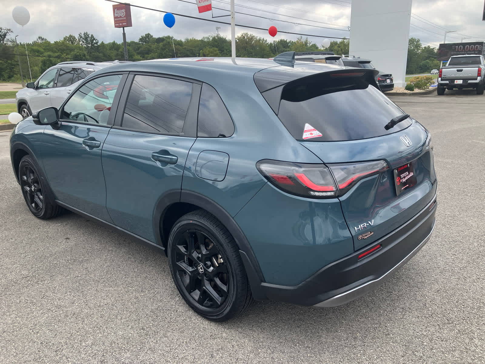 2024 Honda HR-V photo 5 of 31