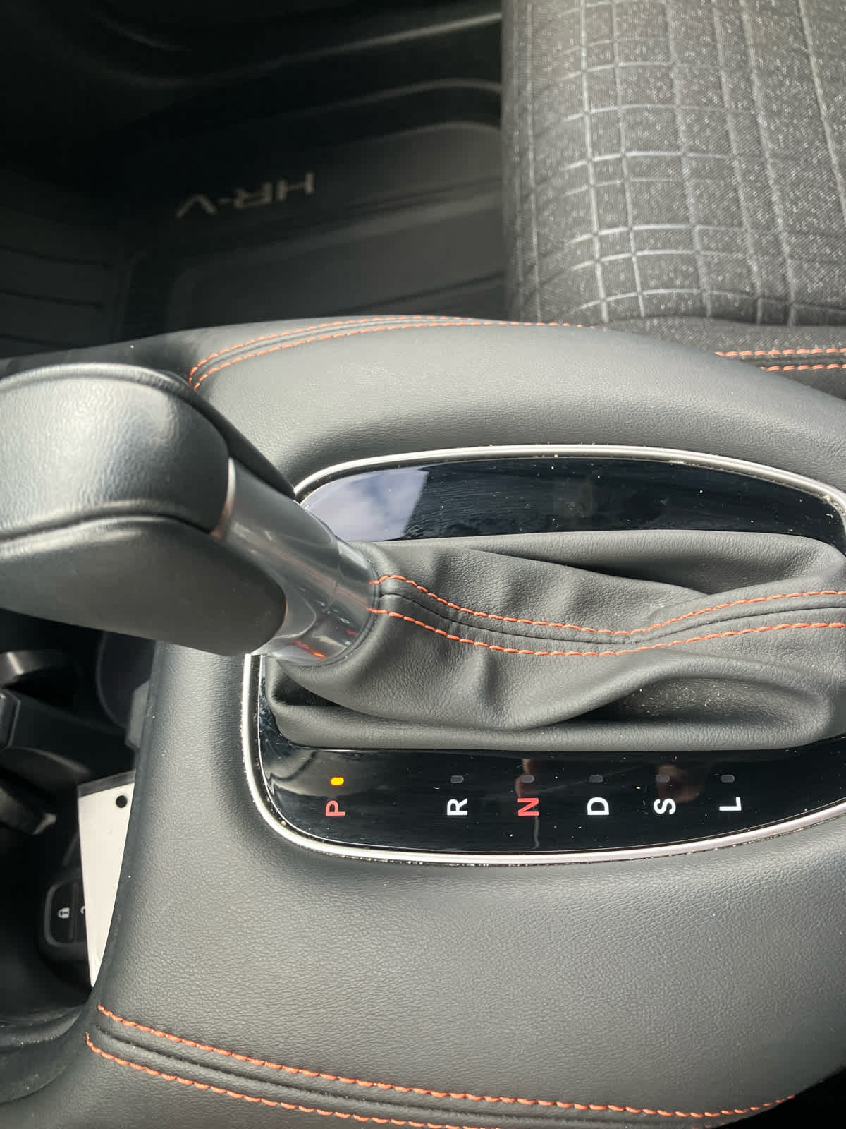 2024 Honda HR-V photo 25 of 31