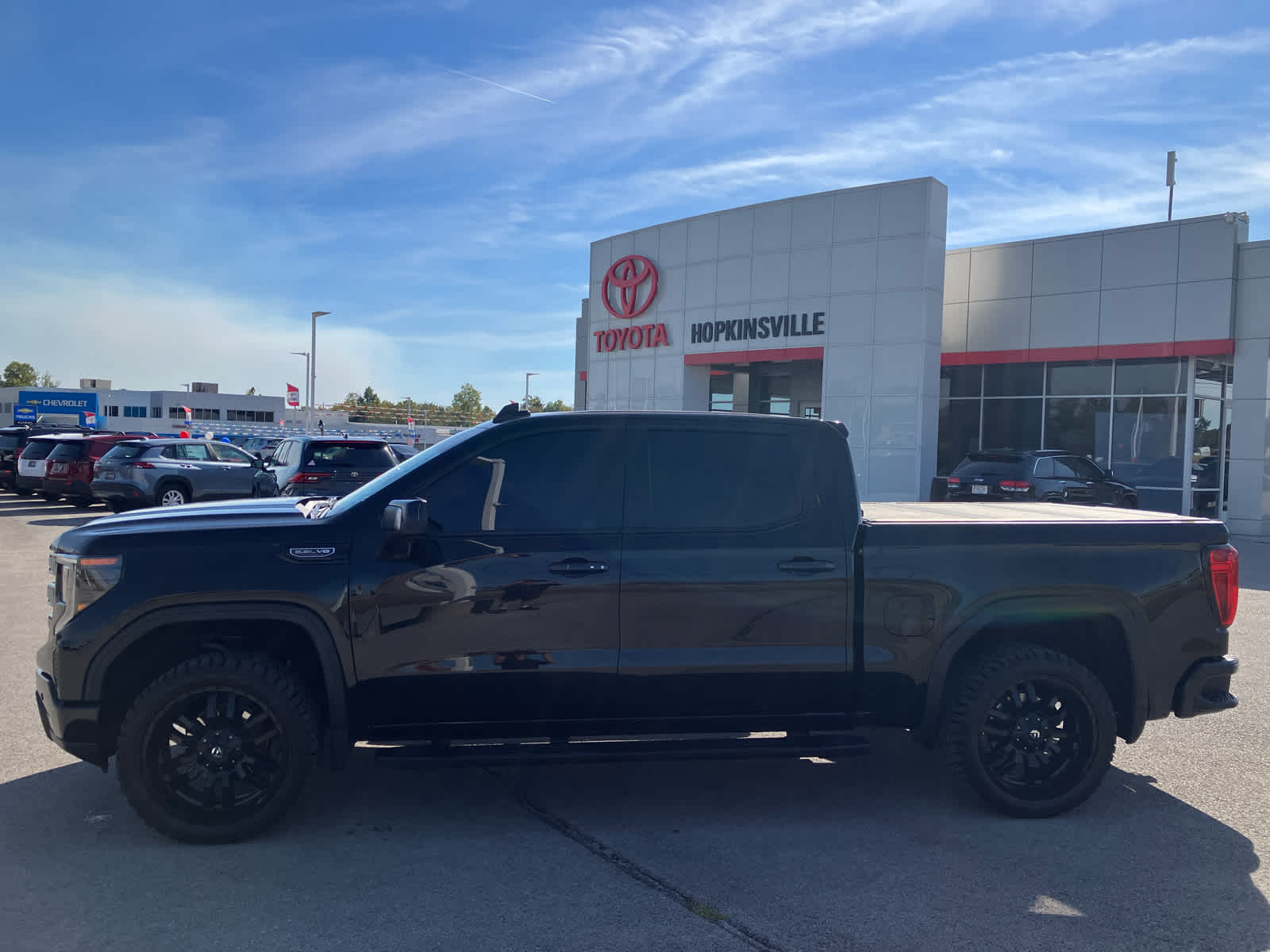 2024 GMC Sierra 1500 photo 4 of 43