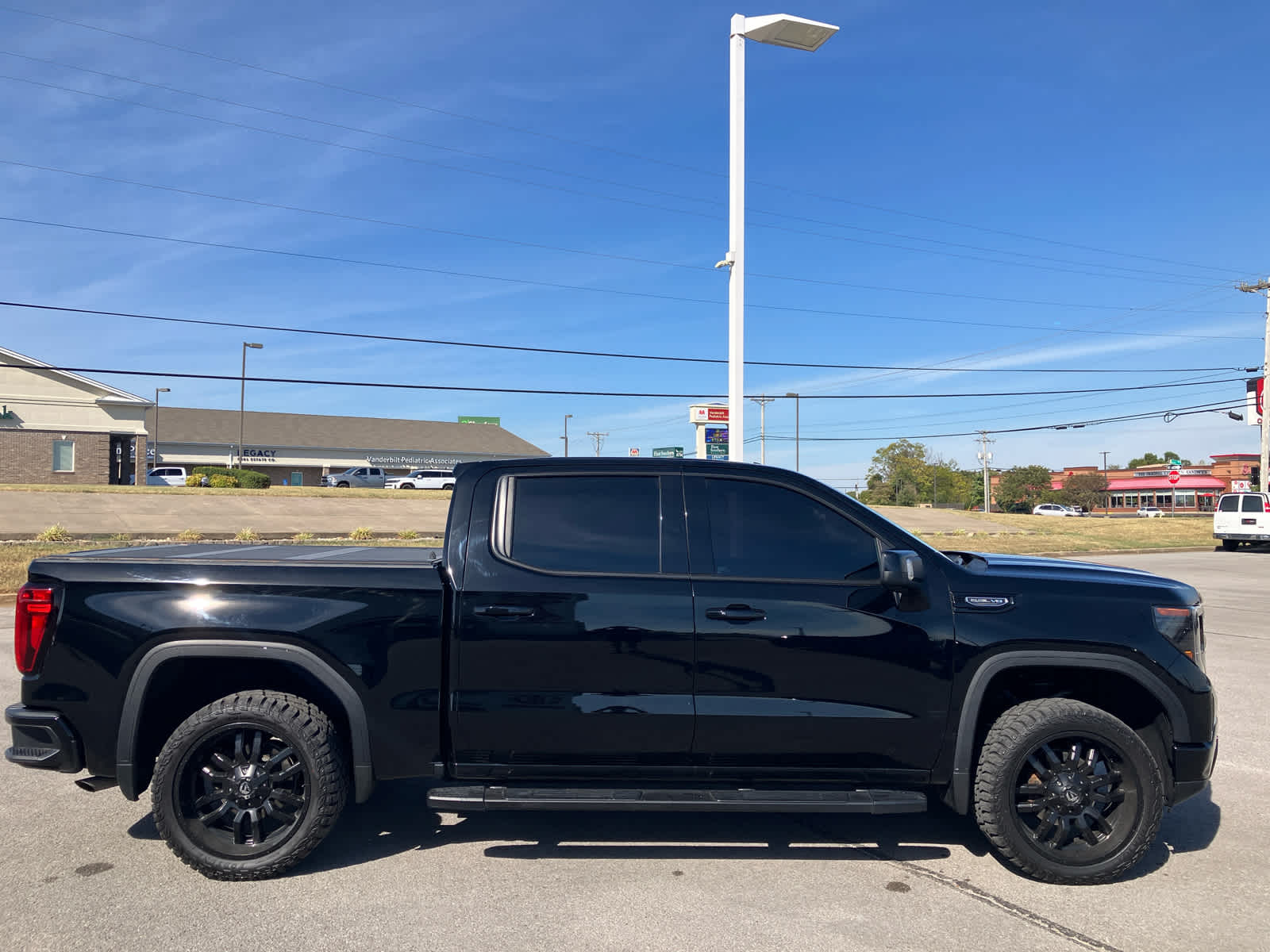 2024 GMC Sierra 1500 photo 8 of 43