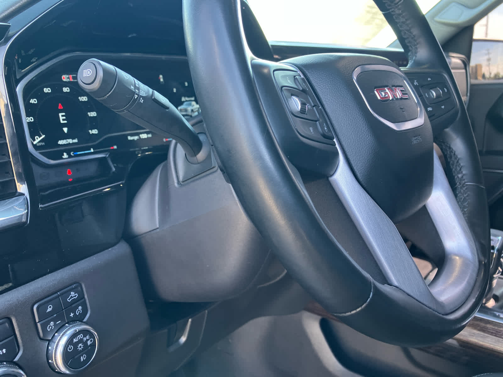 2024 GMC Sierra 1500 photo 9 of 43