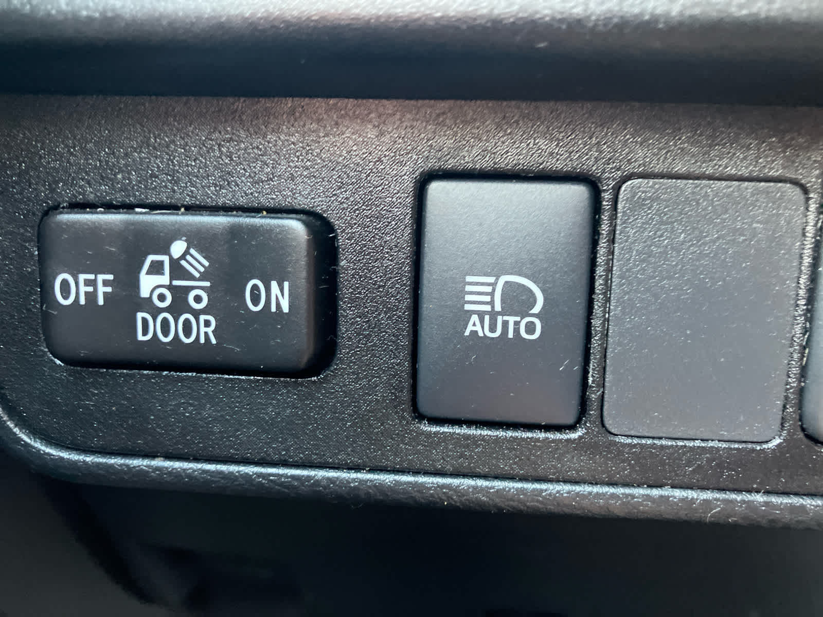 2023 Toyota Tacoma photo 11 of 29