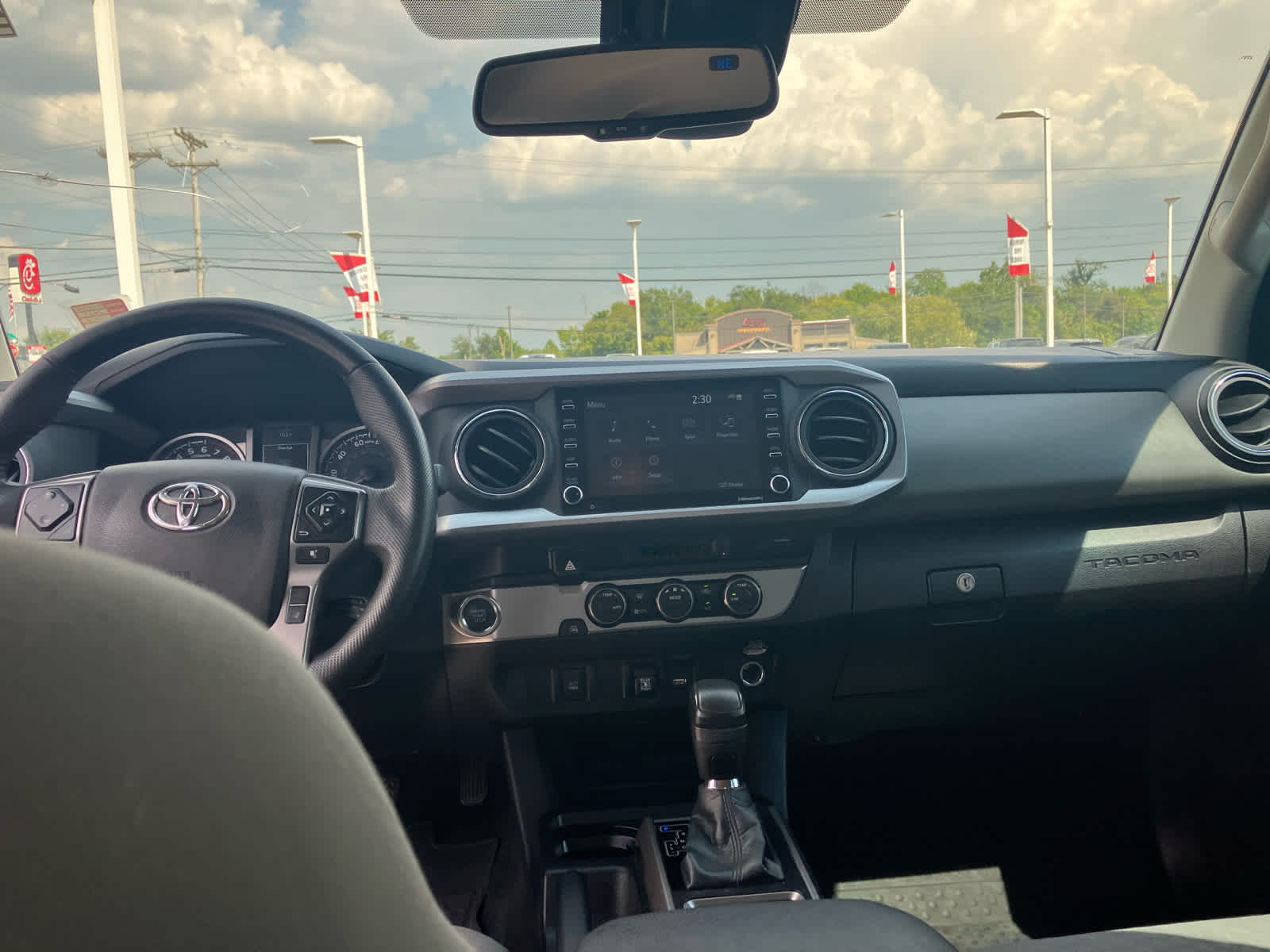 2023 Toyota Tacoma photo 28 of 29