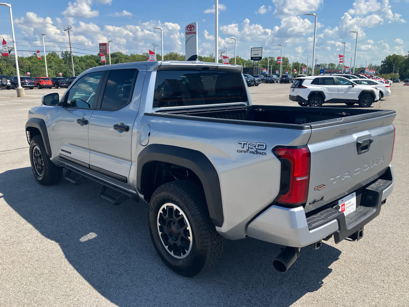 2026 Toyota Tacoma photo 7 of 35