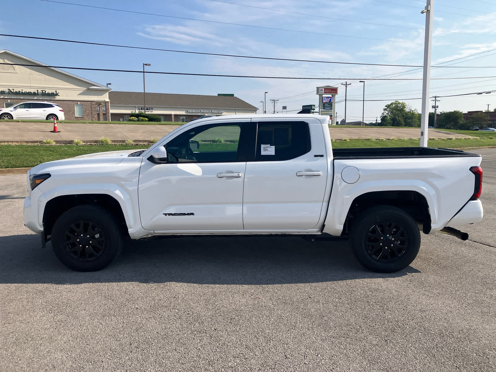 2026 Toyota Tacoma photo 6 of 40