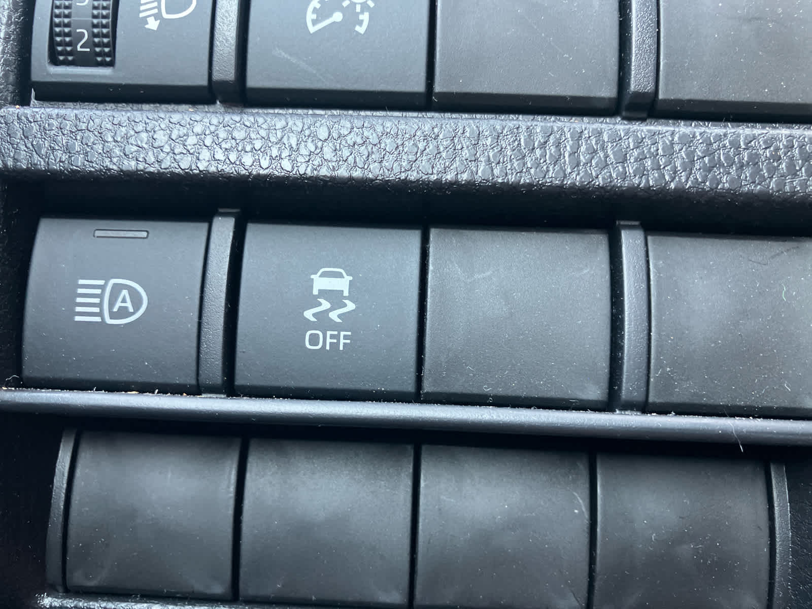 2026 Toyota Tacoma photo 16 of 40