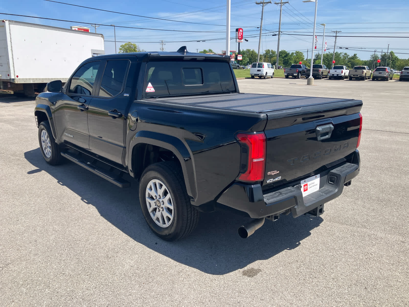 2024 Toyota Tacoma photo 6 of 38