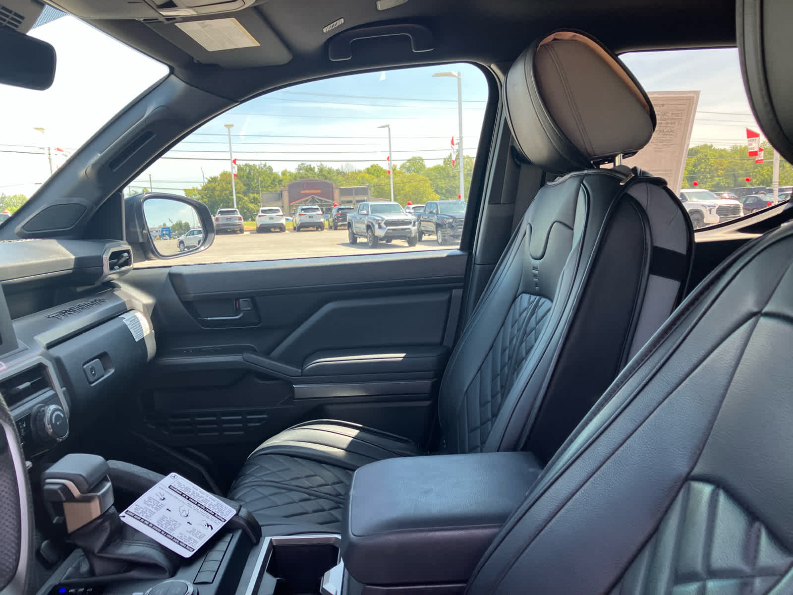 2024 Toyota Tacoma photo 12 of 38