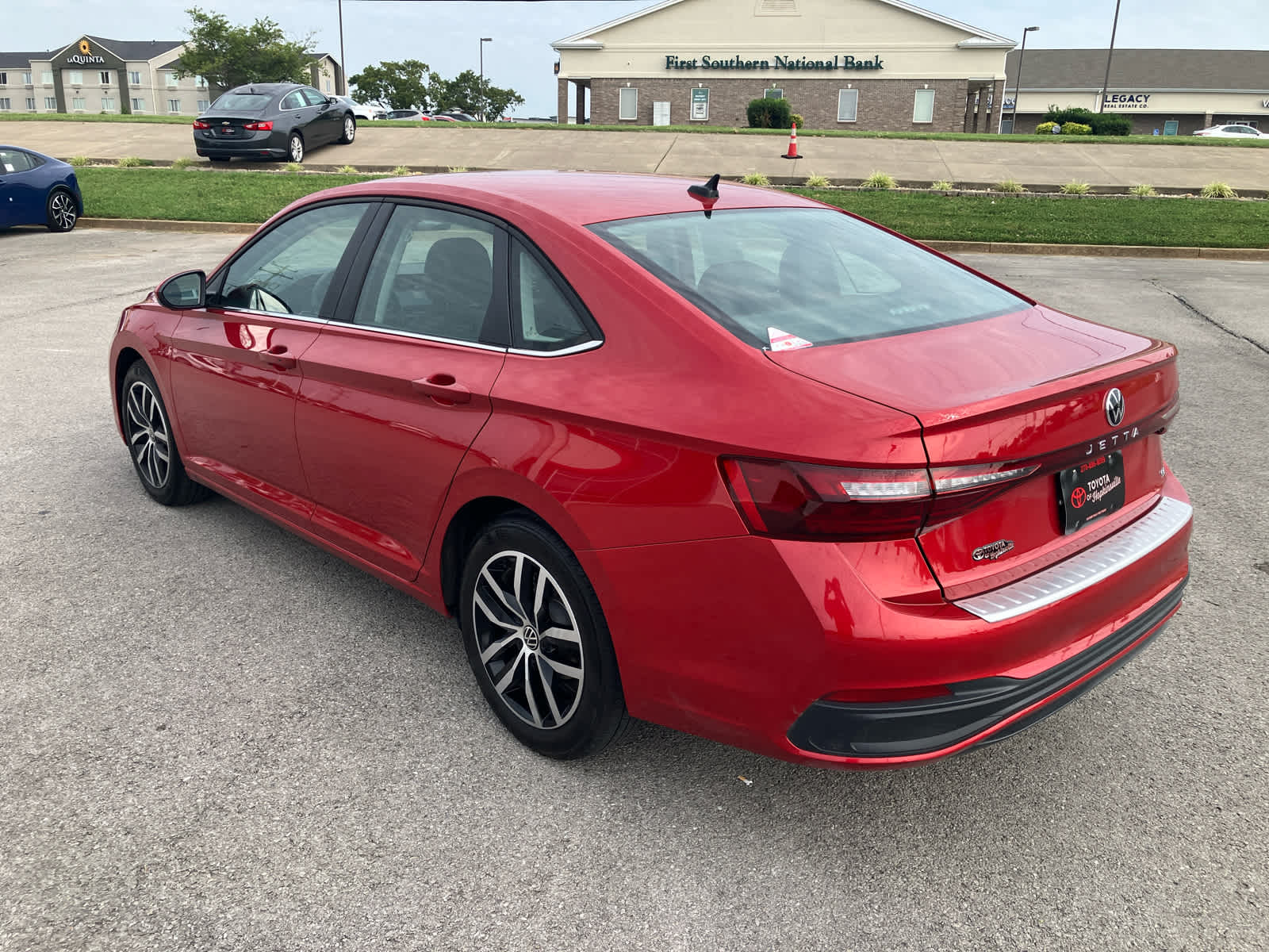 2025 Volkswagen Jetta photo 5 of 34