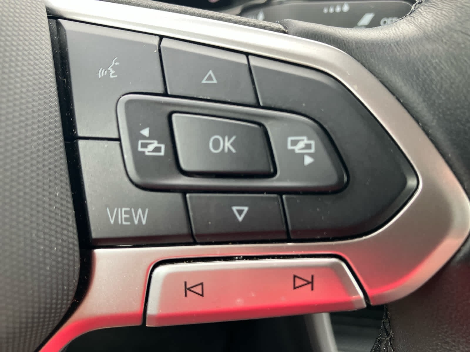 2025 Volkswagen Jetta photo 18 of 34