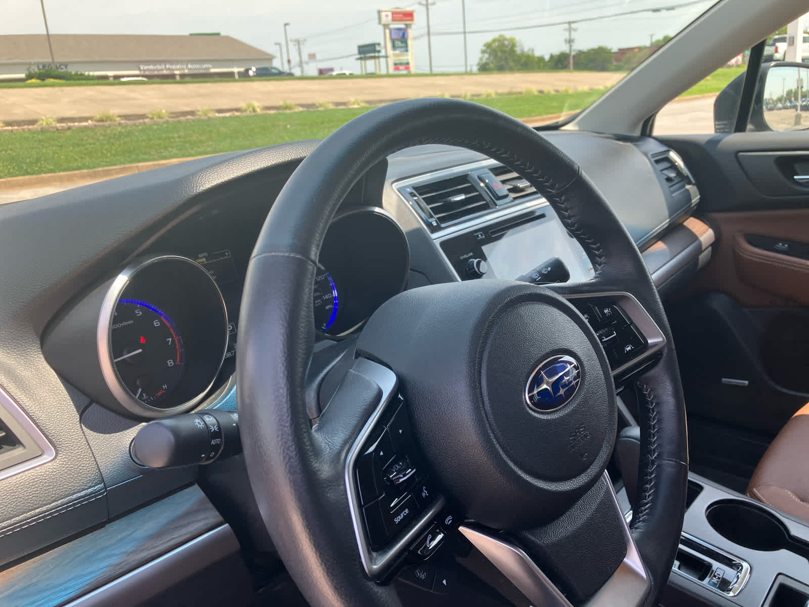 2019 Subaru Outback photo 9 of 40