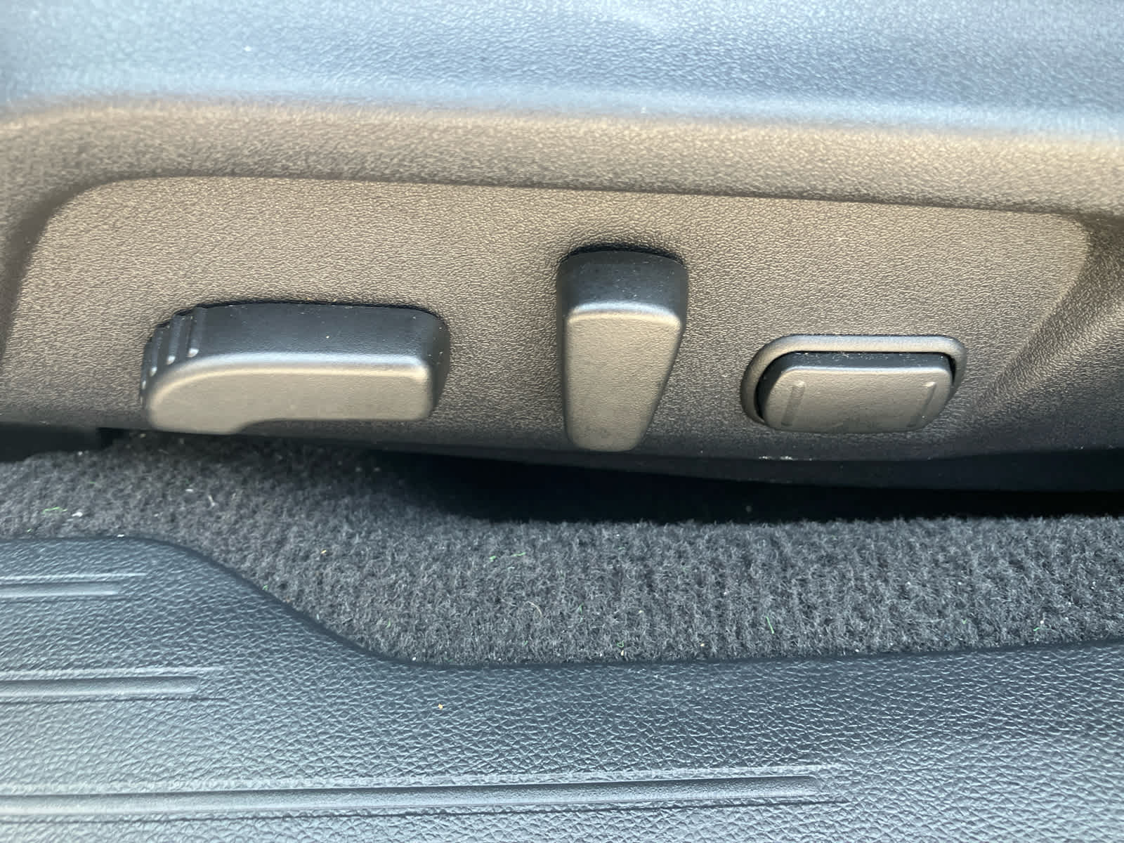 2019 Subaru Outback photo 11 of 40