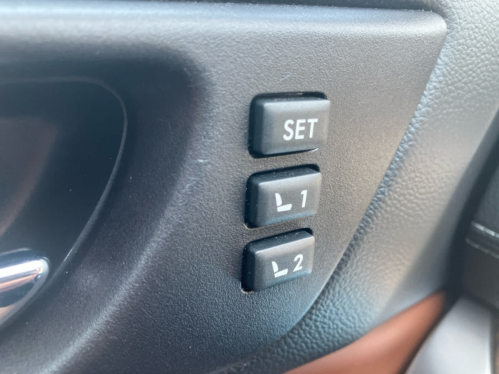 2019 Subaru Outback photo 12 of 40