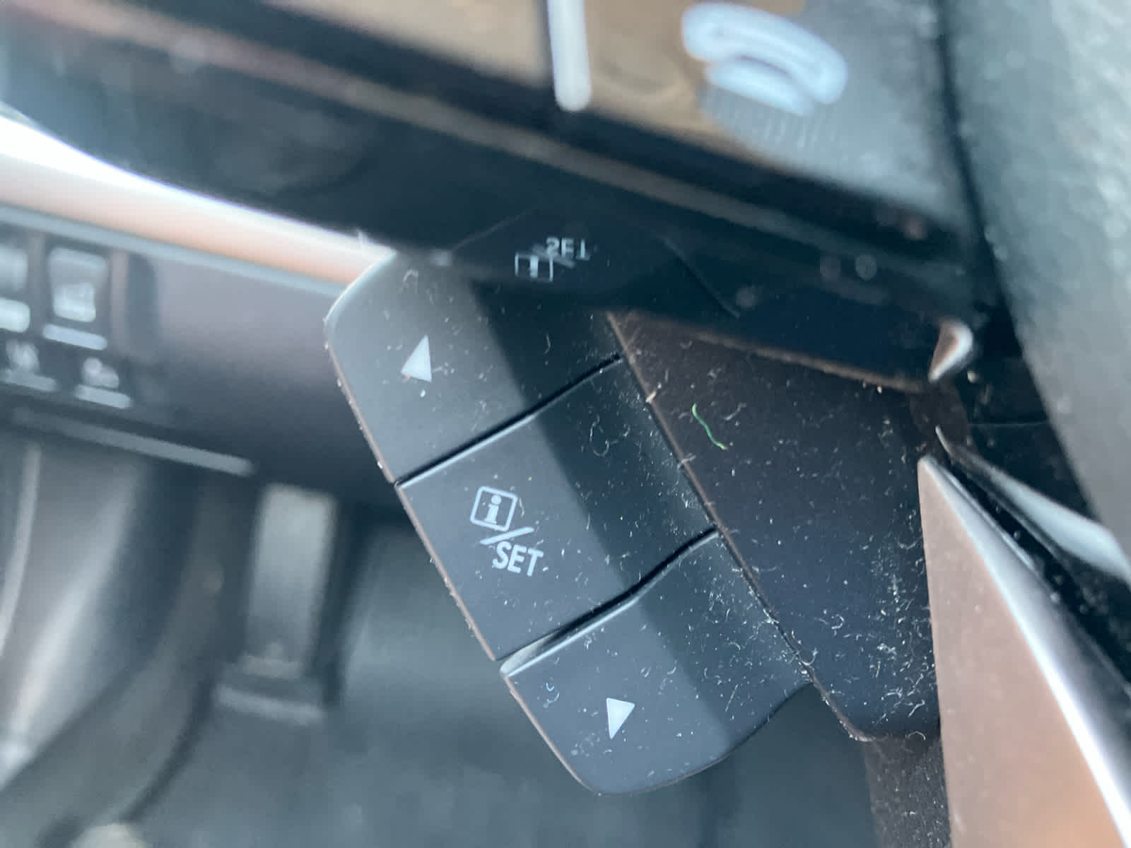 2019 Subaru Outback photo 18 of 40