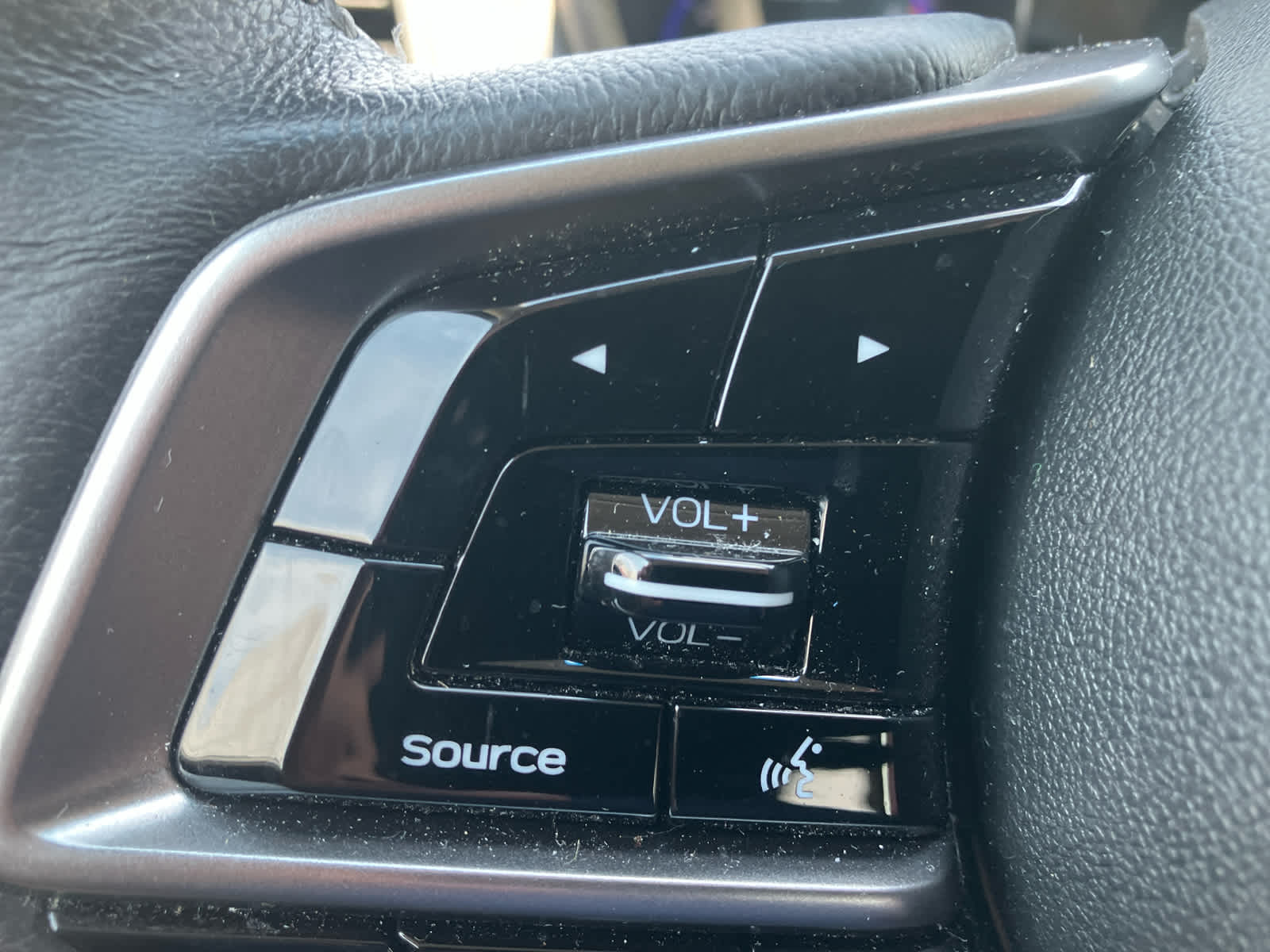 2019 Subaru Outback photo 19 of 40