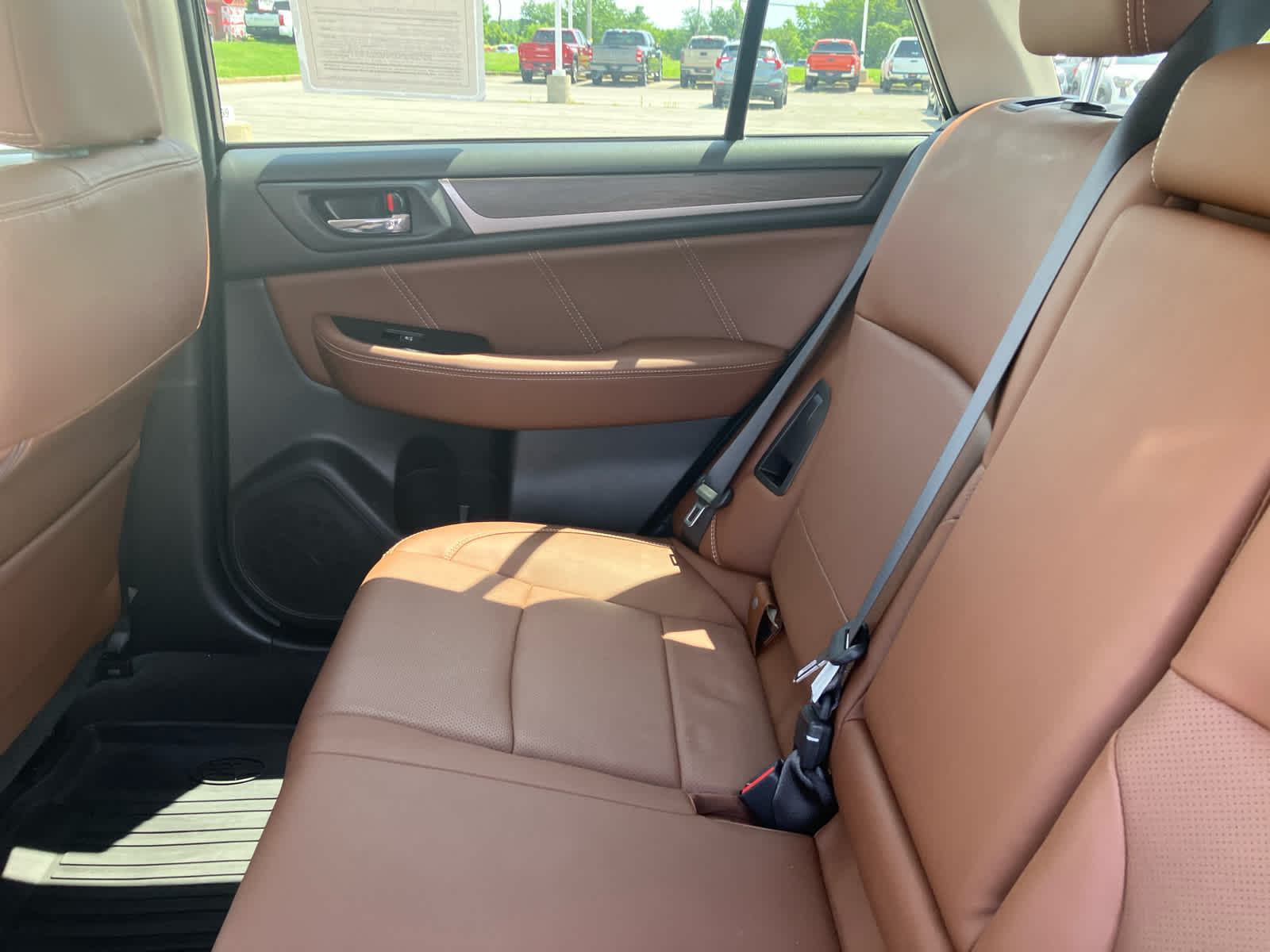 2019 Subaru Outback photo 39 of 40
