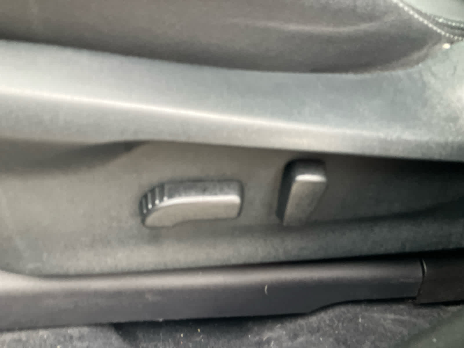 2022 Subaru Ascent photo 11 of 37