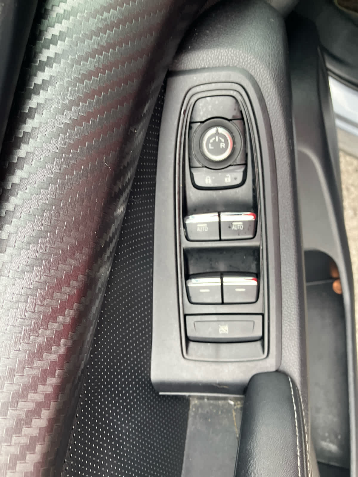 2022 Subaru Ascent photo 12 of 37