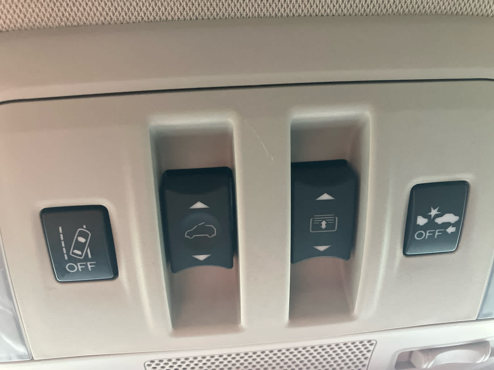 2022 Subaru Ascent photo 23 of 37