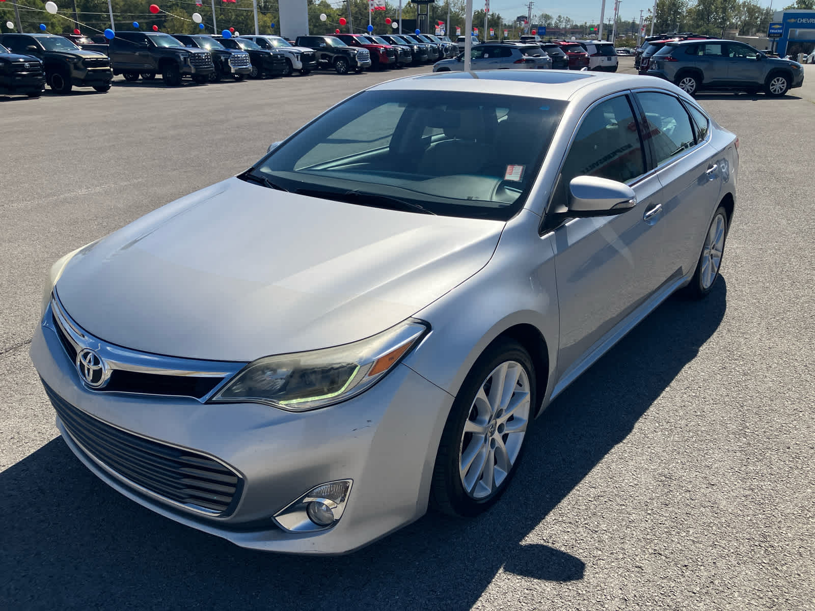 2014 Toyota Avalon photo 3 of 29