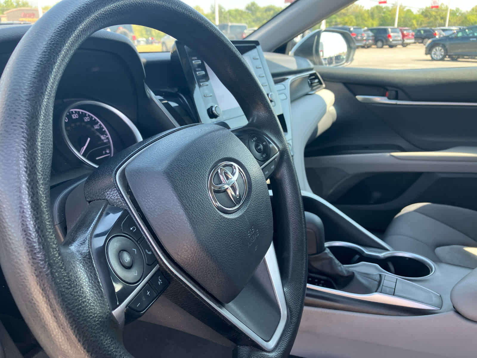 2023 Toyota Camry photo 9 of 29