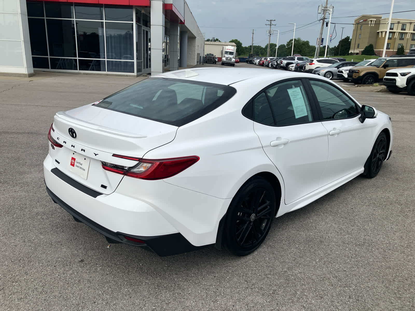 2026 Toyota Camry photo 9 of 38