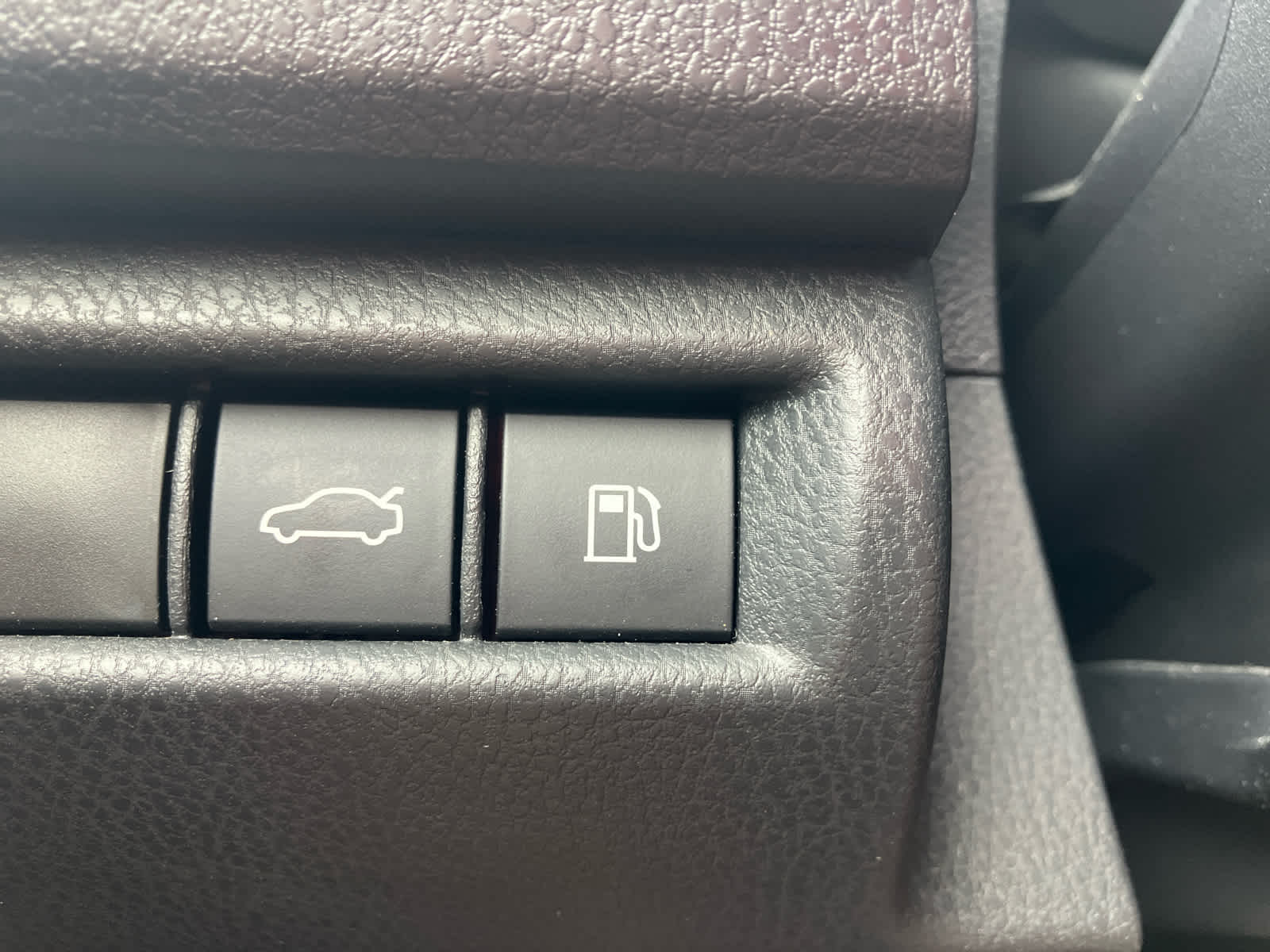 2026 Toyota Camry photo 16 of 38