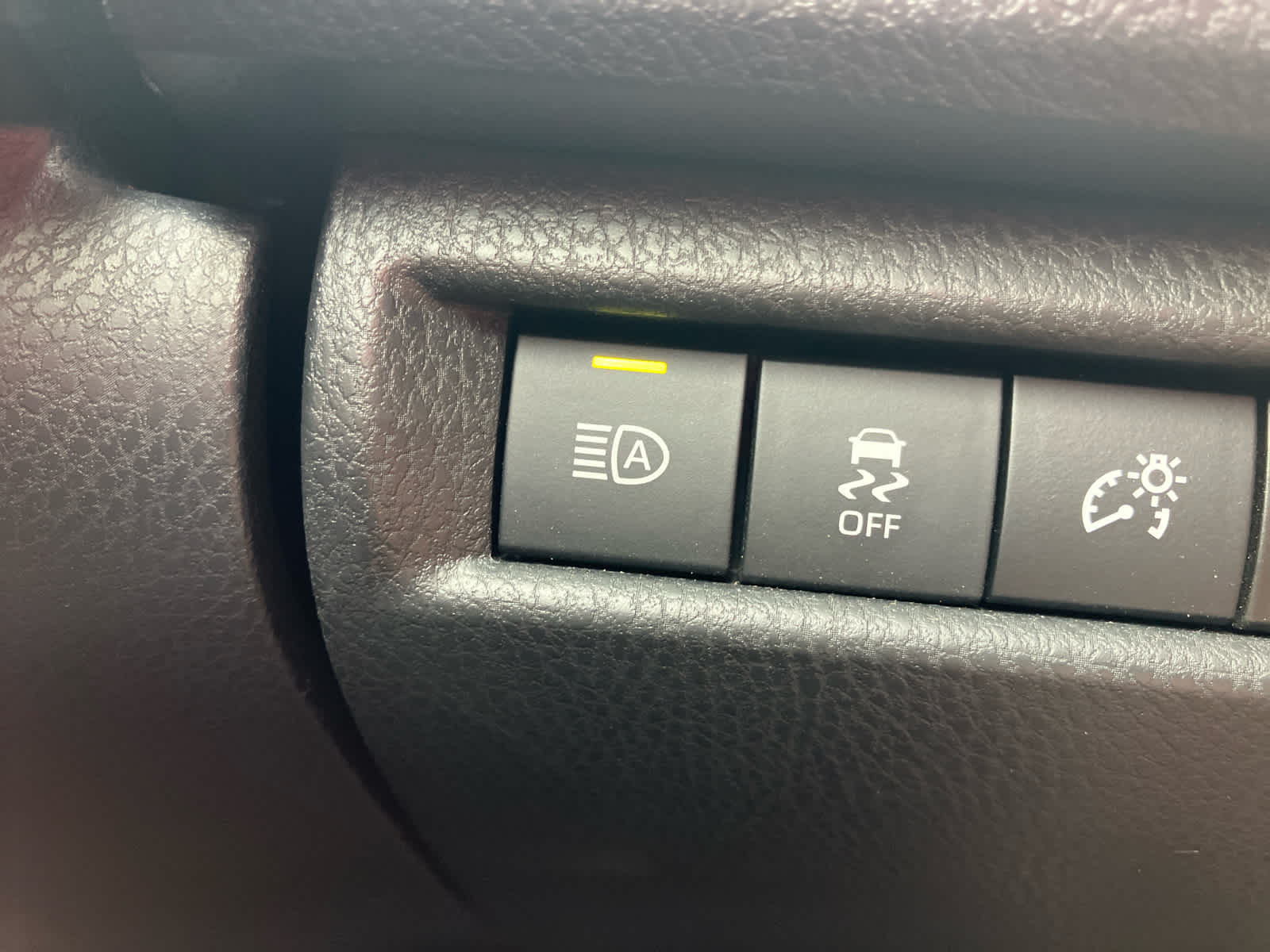 2026 Toyota Camry photo 15 of 38