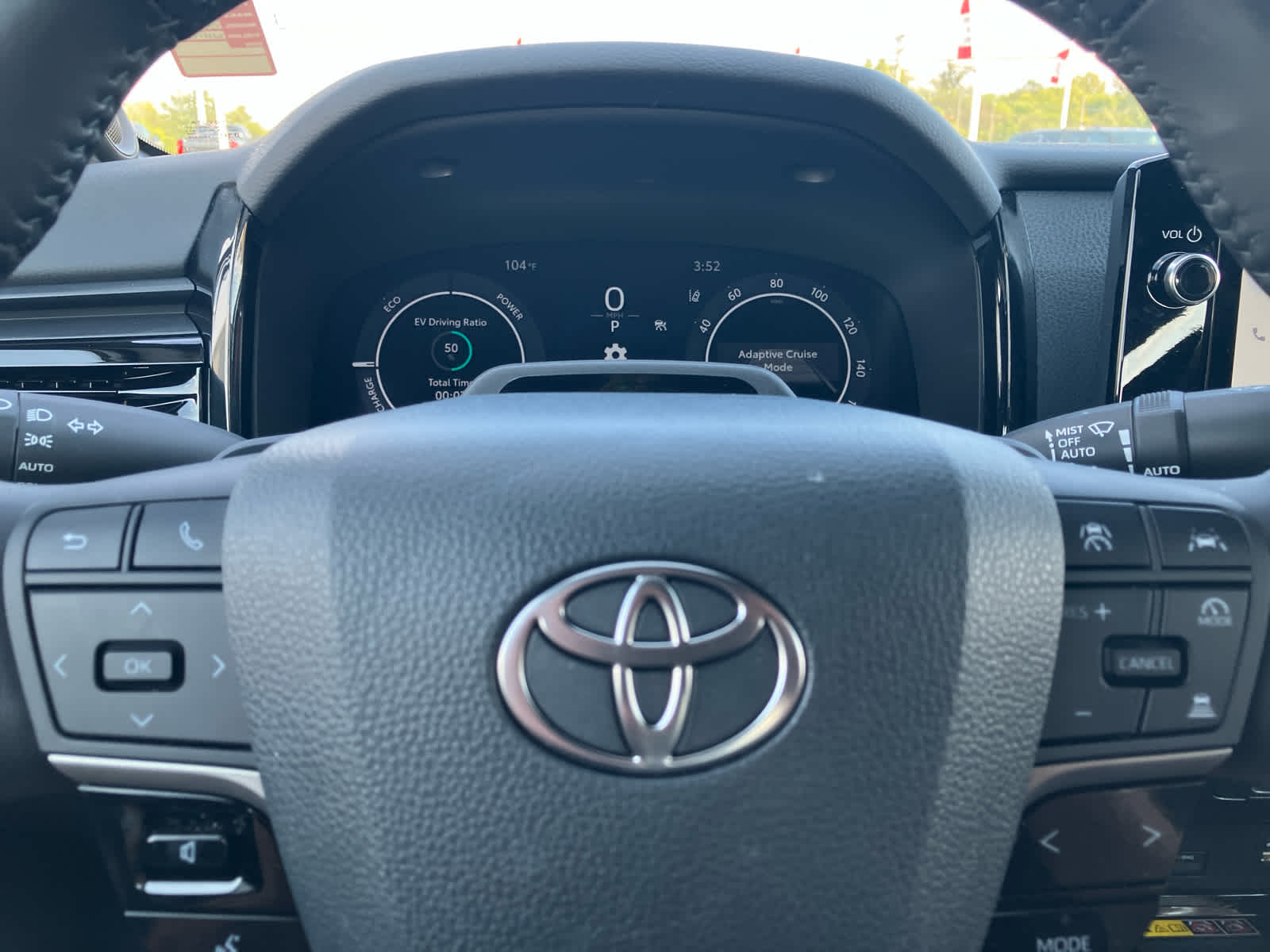 2026 Toyota Camry photo 18 of 41