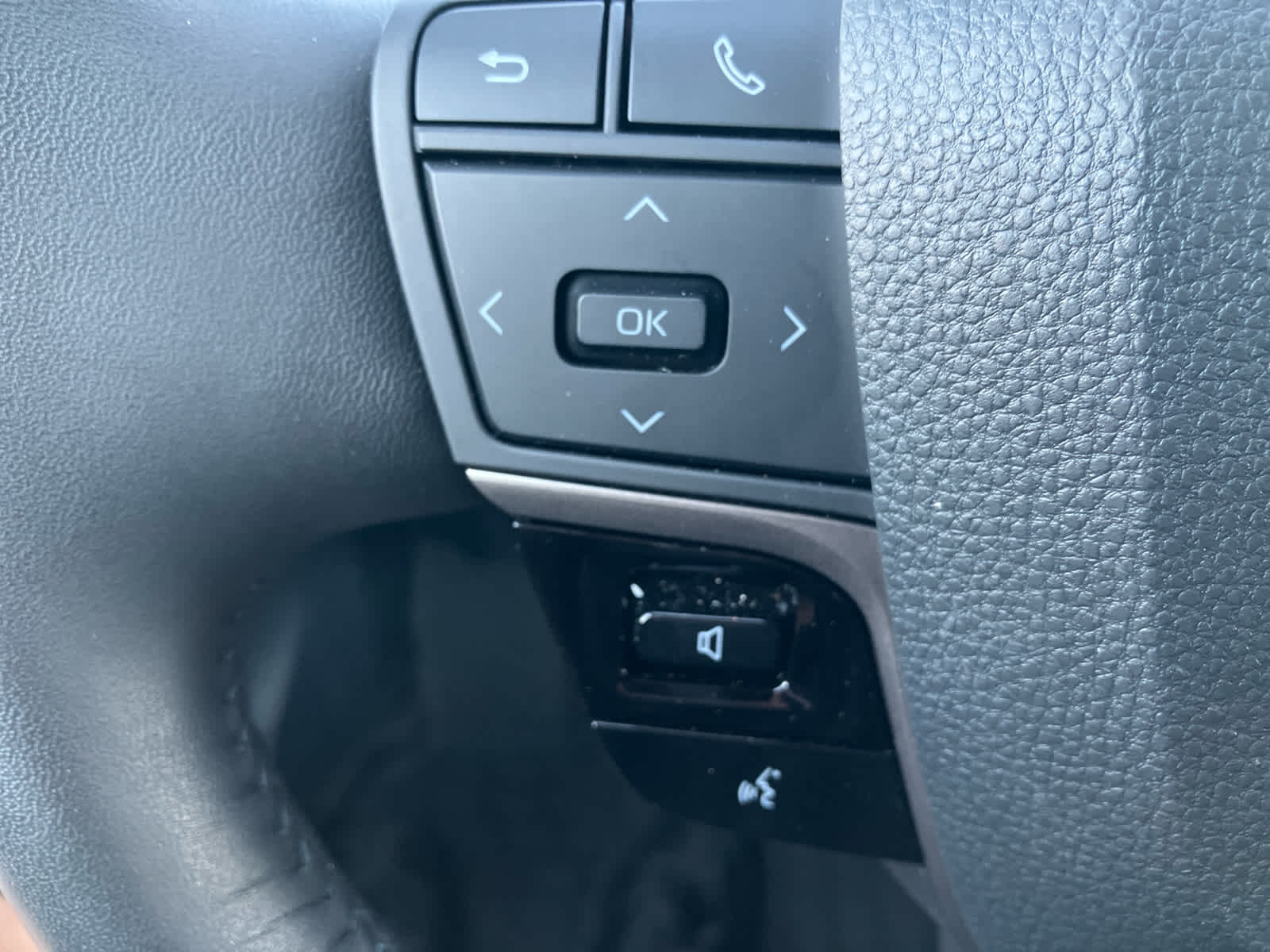 2026 Toyota Camry photo 20 of 41