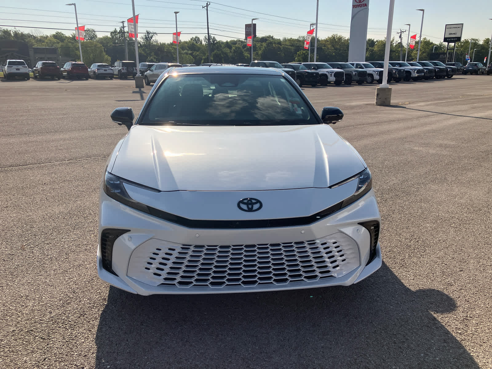 2026 Toyota Camry photo 2 of 39
