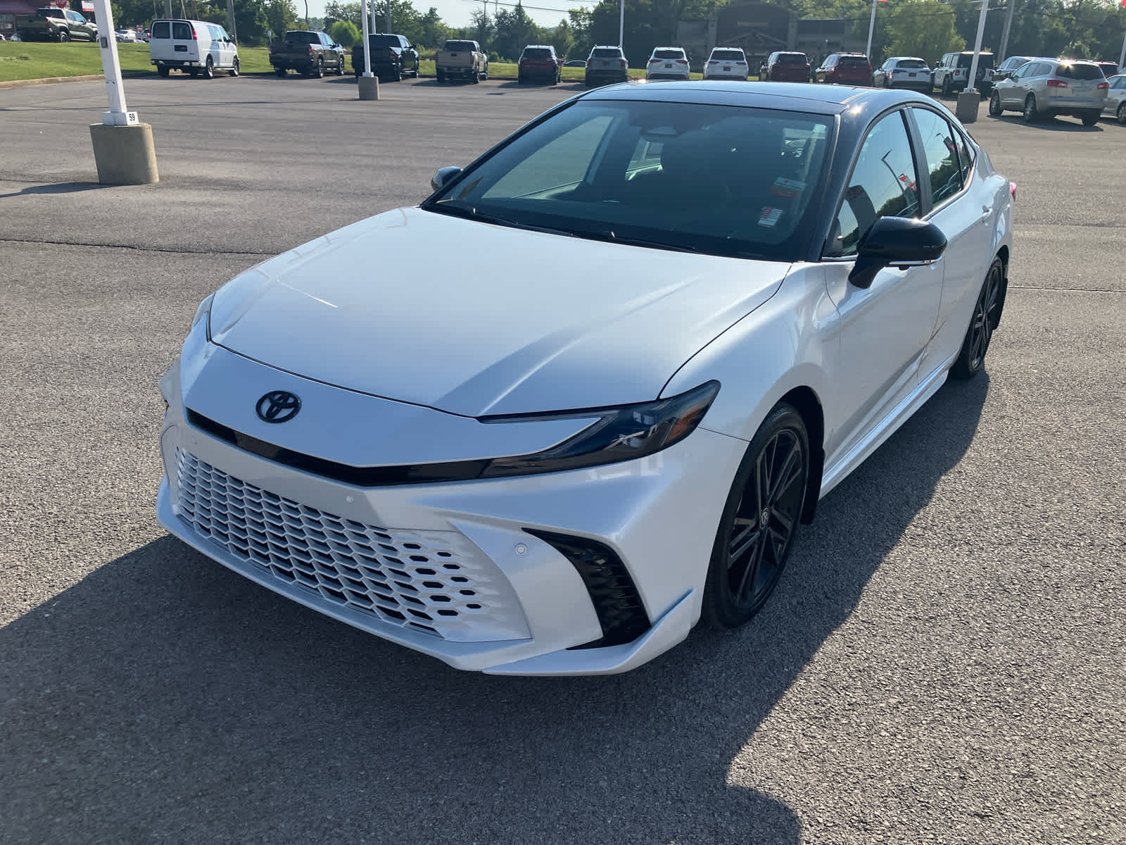 2026 Toyota Camry photo 3 of 39