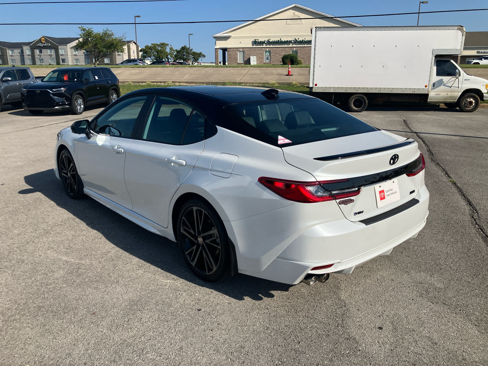 2026 Toyota Camry photo 6 of 39