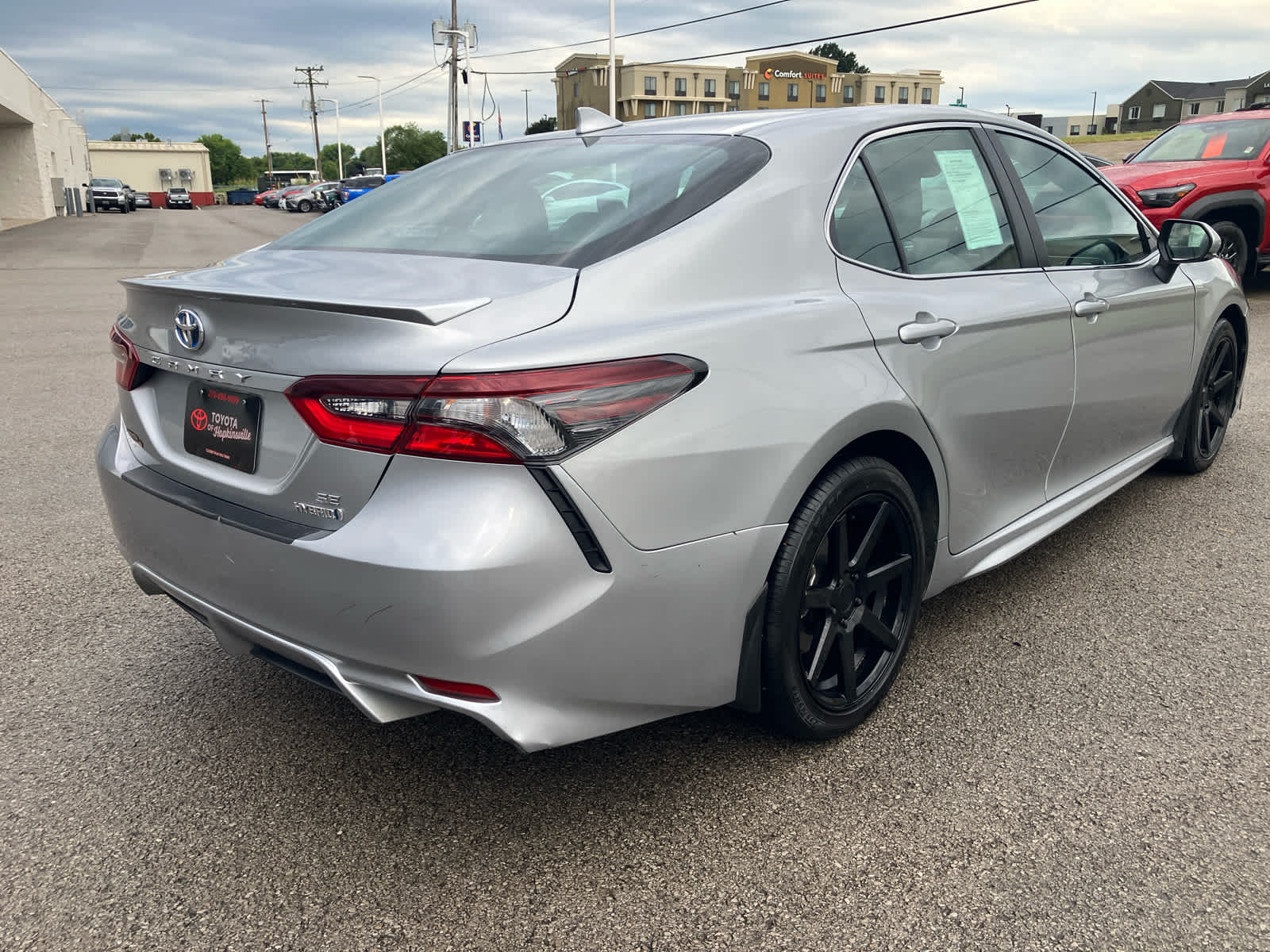 2024 Toyota Camry photo 7 of 34