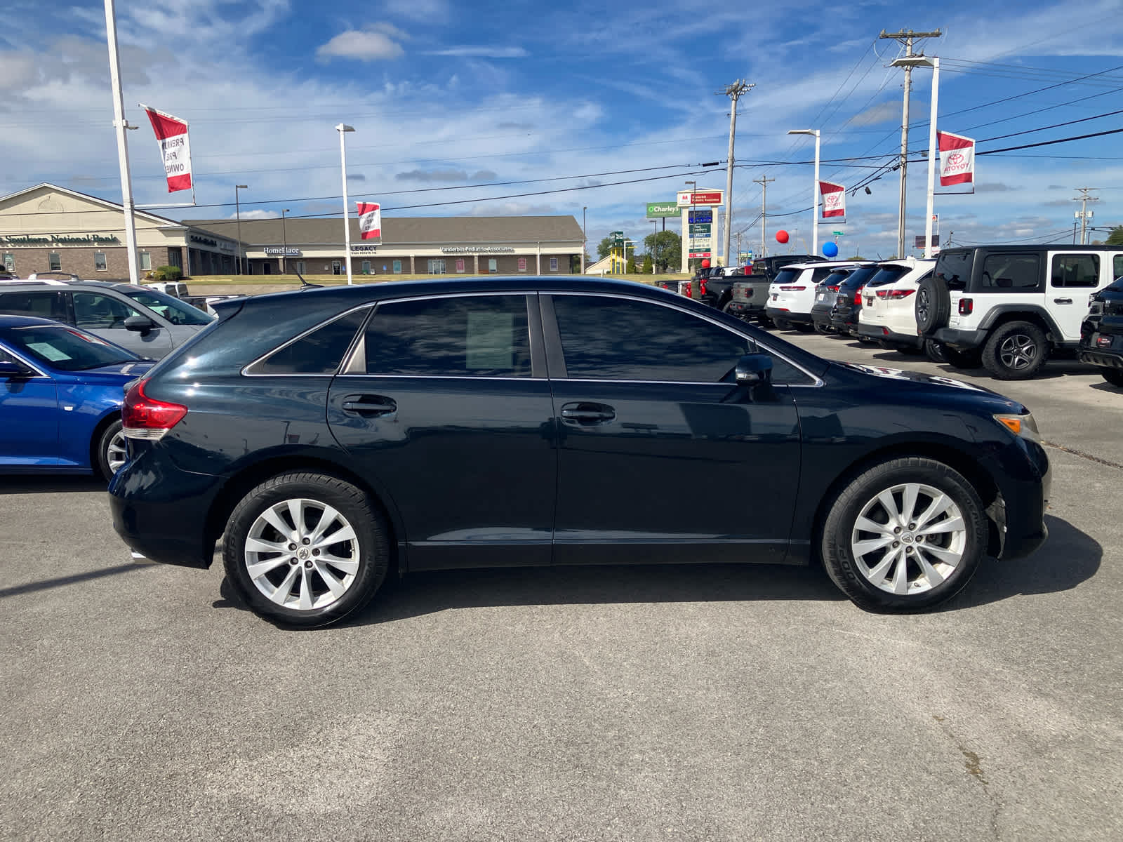 2013 Toyota Venza photo 8 of 29