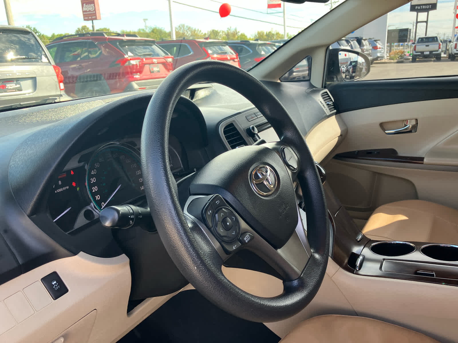 2013 Toyota Venza photo 9 of 29